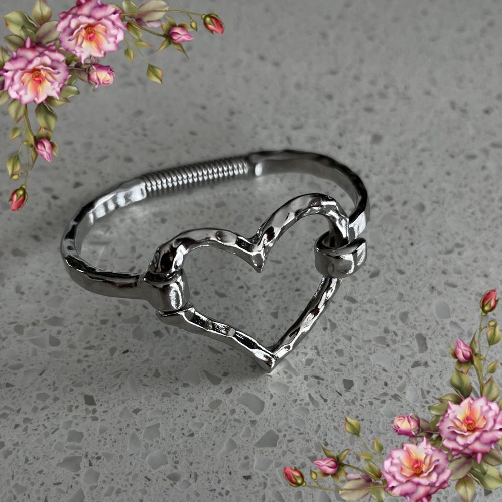 Geometric Heart Open Cuff Bracelet‎